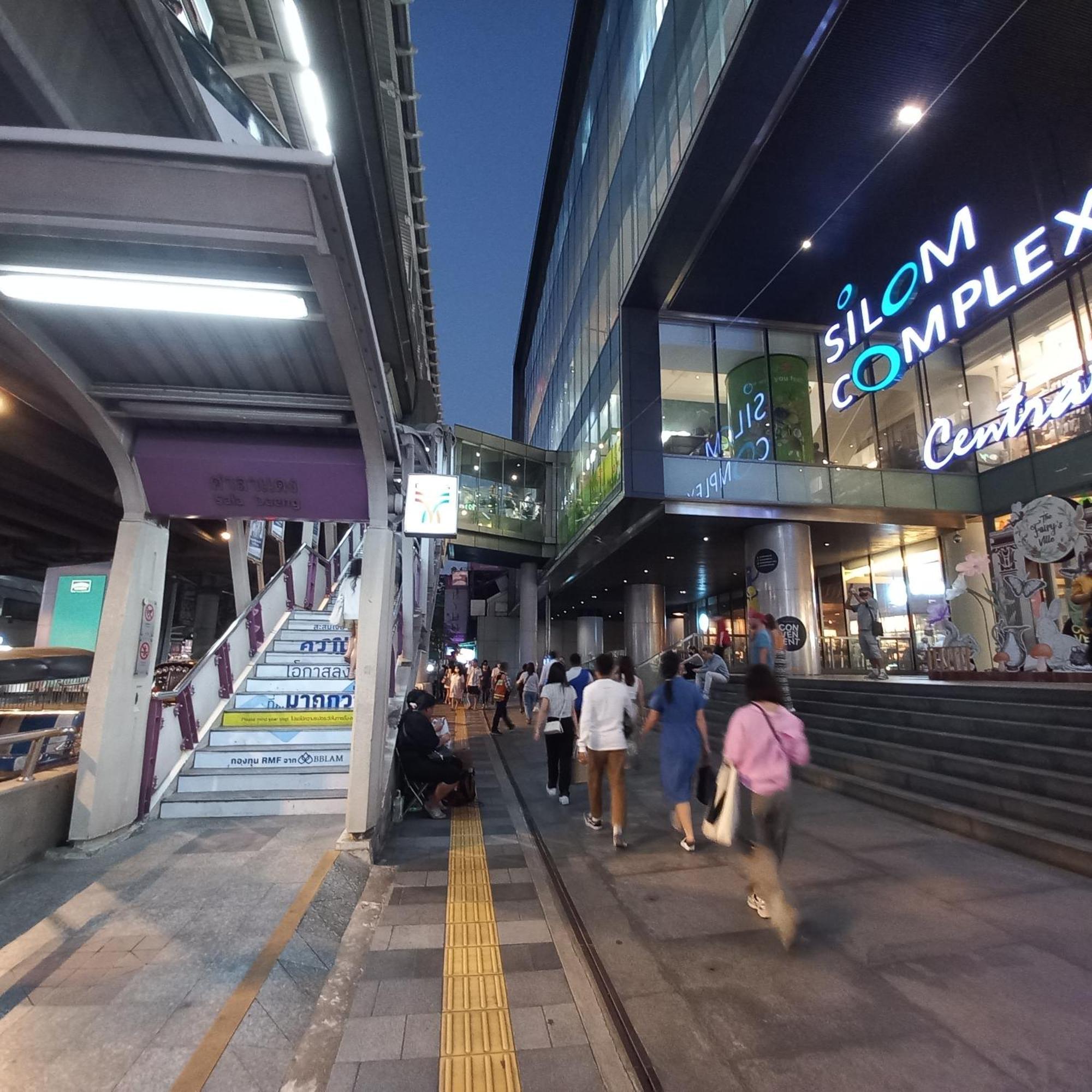 Smile Society Hostel Bangkok Exterior photo